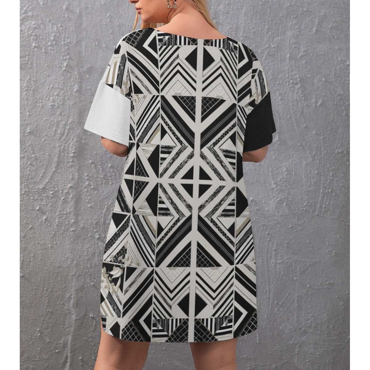 PGP Holiday Amanda Pookie Plus Size Lounge Set – Drop-Shoulder Tee with Side Split & Soft Shorts