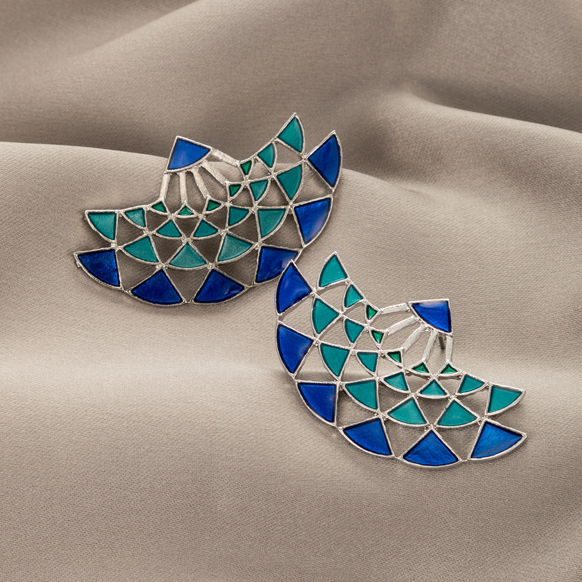 Blue Scallop Stud Earrings – Mermaidcore Alloy Drop Oil Finish | Ocean-Inspired
