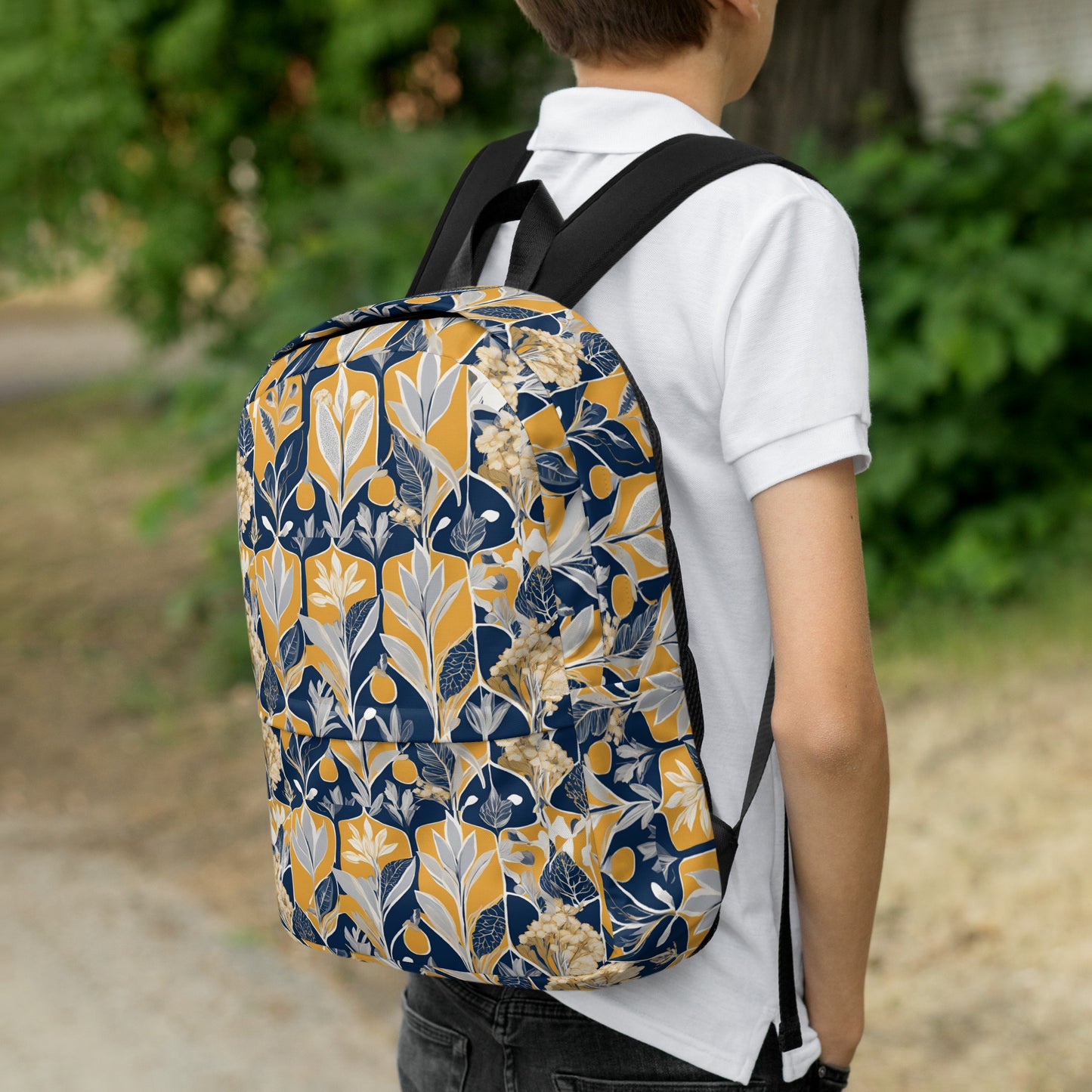 PGP Holiday Steel Horizons Backpack – Sleek, Spacious, and Weather-Resistant