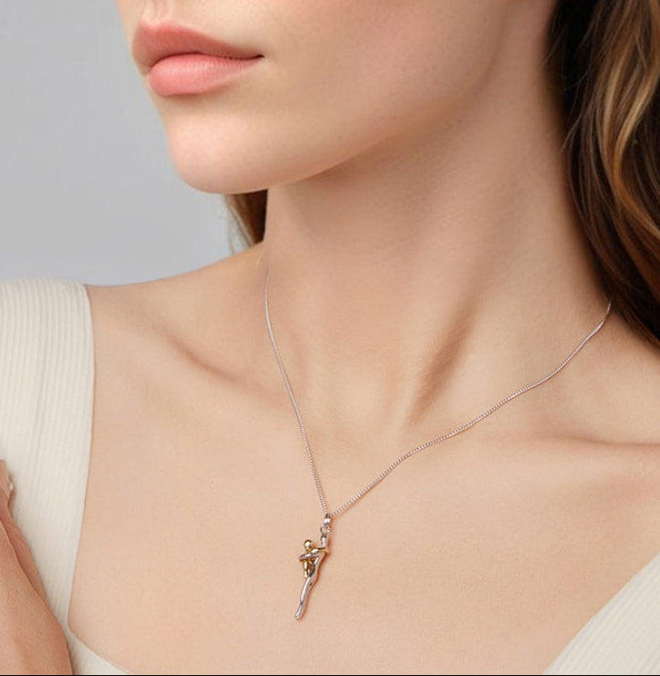 PGP Holiday | Mother And Child Hug Necklace